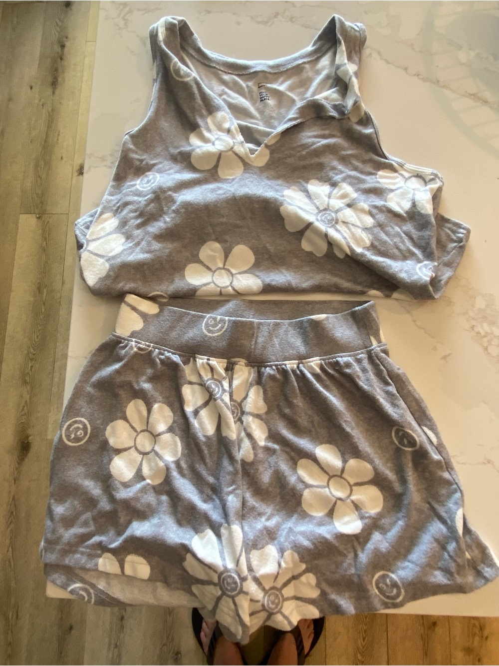 Gilly Hicks lounge ware